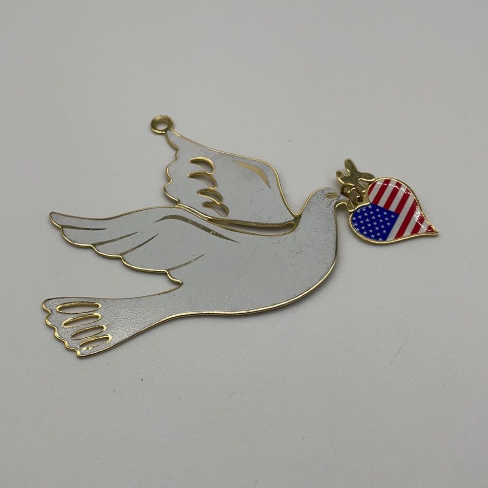 Vintage Gloria duchin dove 1987 ornament
